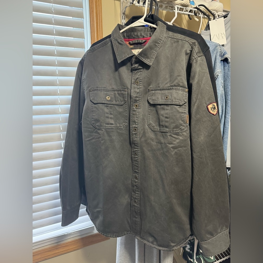 NWT! Men’s Legendary Whitetails jacket